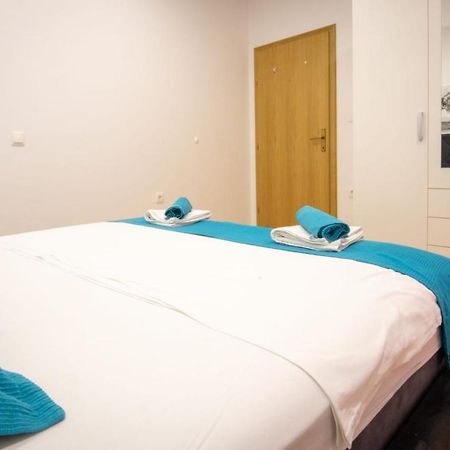 Apartment Cvita Free Beach Parking Makarska Luaran gambar