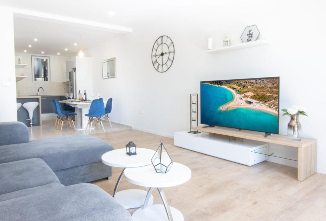 Apartment Cvita Free Beach Parking Makarska Luaran gambar